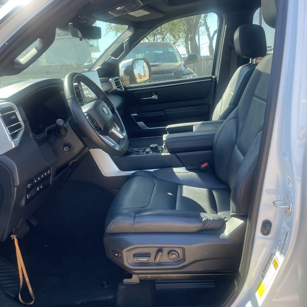 2024 Toyota Tundra Platinum HV