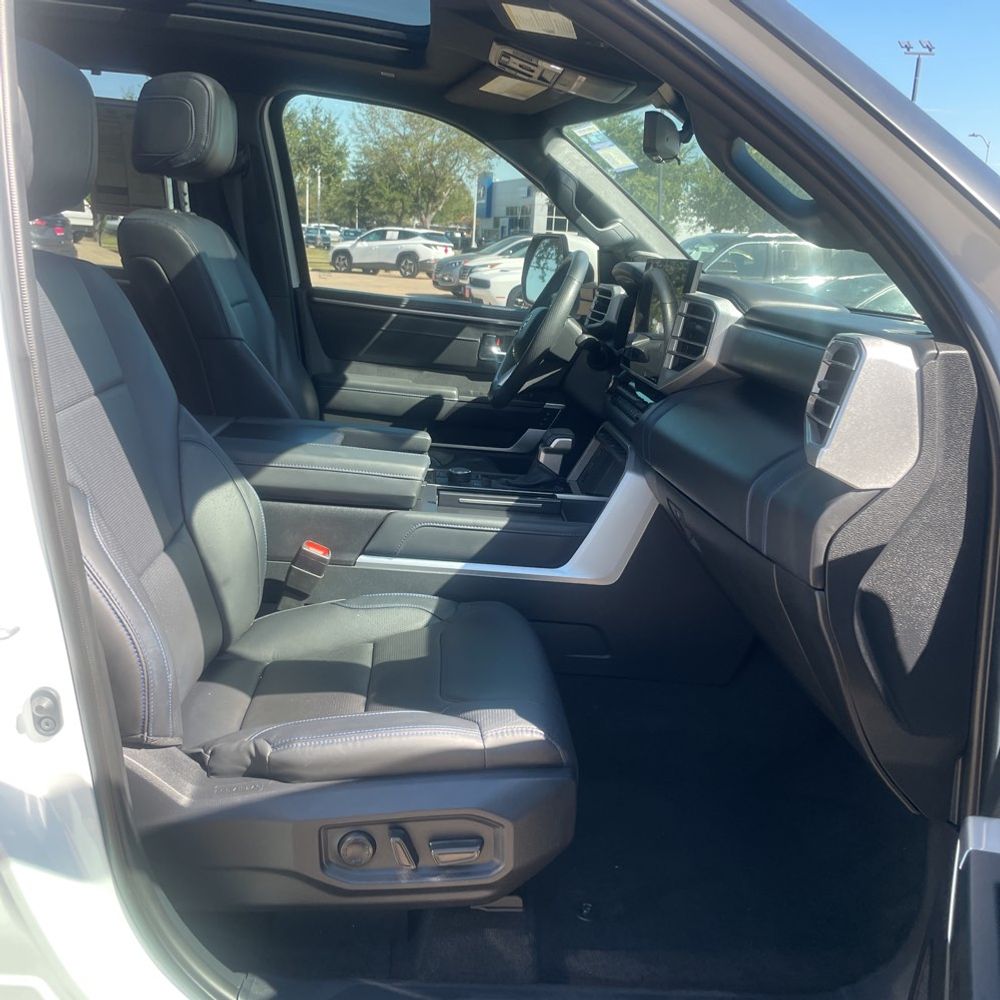 2024 Toyota Tundra Platinum HV