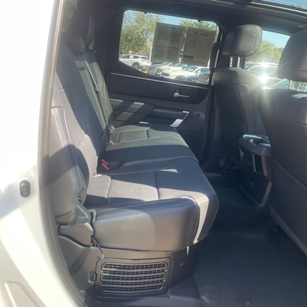 2024 Toyota Tundra Platinum HV
