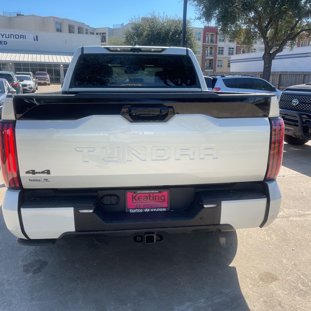 2024 Toyota Tundra Platinum HV