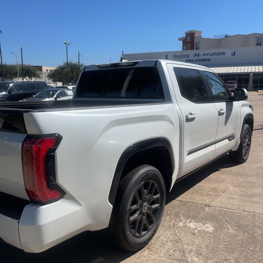 2024 Toyota Tundra Platinum HV