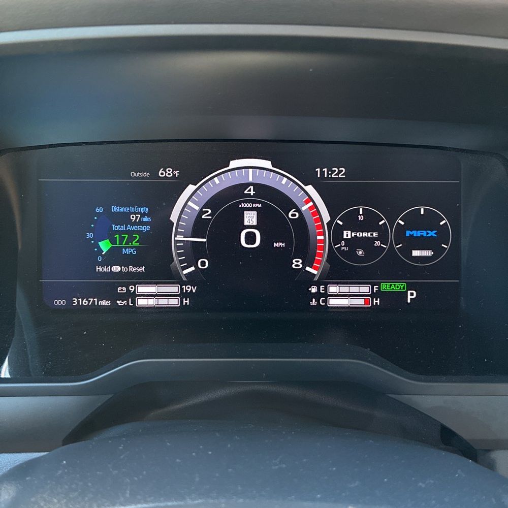 2023 Toyota Tundra Platinum HV