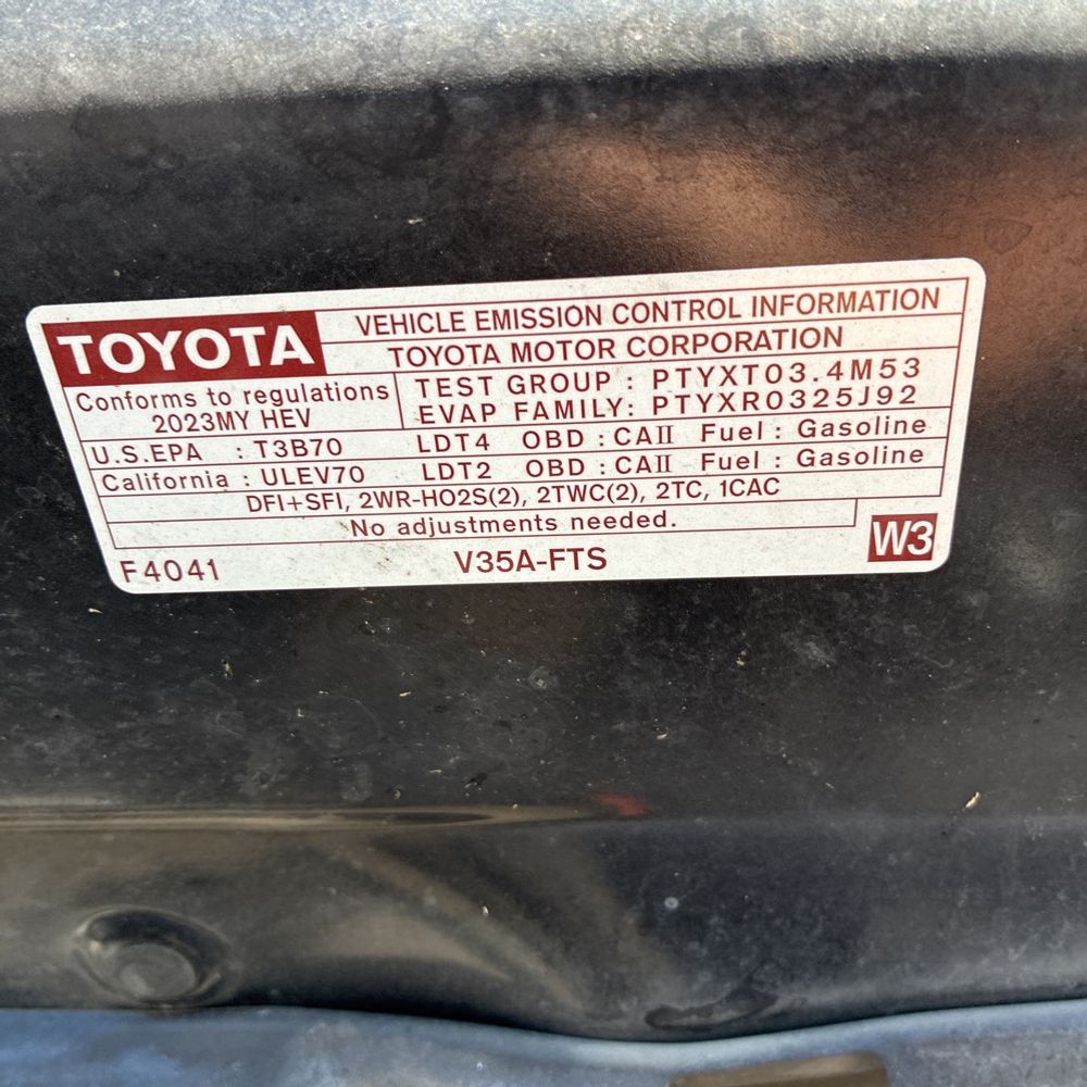 2023 Toyota Tundra Platinum HV