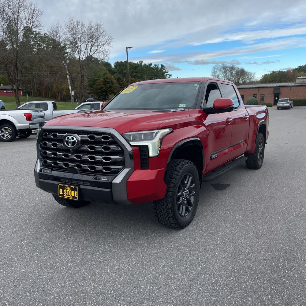 2023 Toyota Tundra Platinum HV