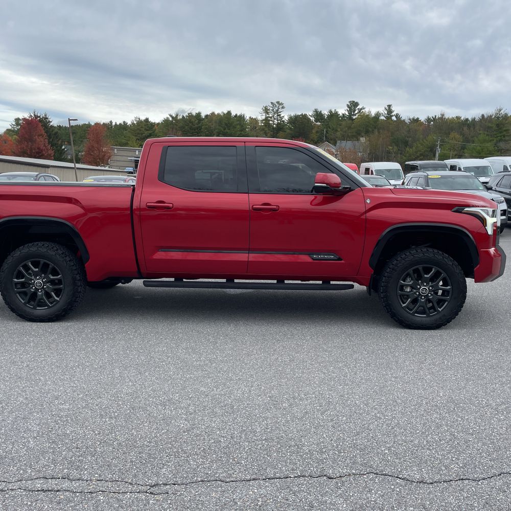 2023 Toyota Tundra Platinum HV
