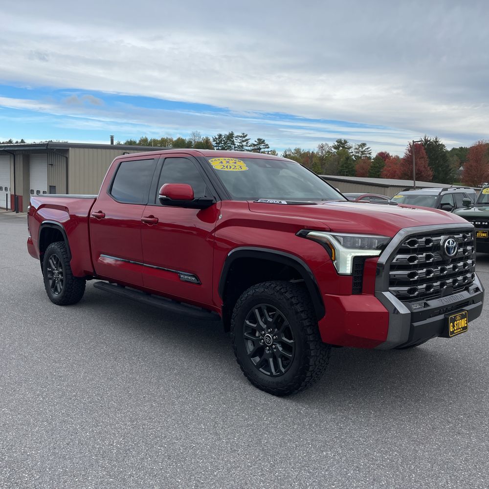 2023 Toyota Tundra Platinum HV
