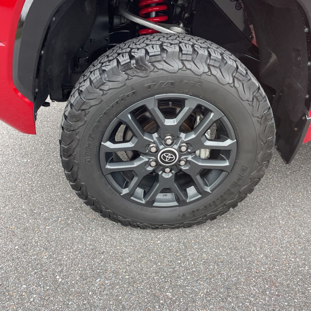 2023 Toyota Tundra Platinum HV