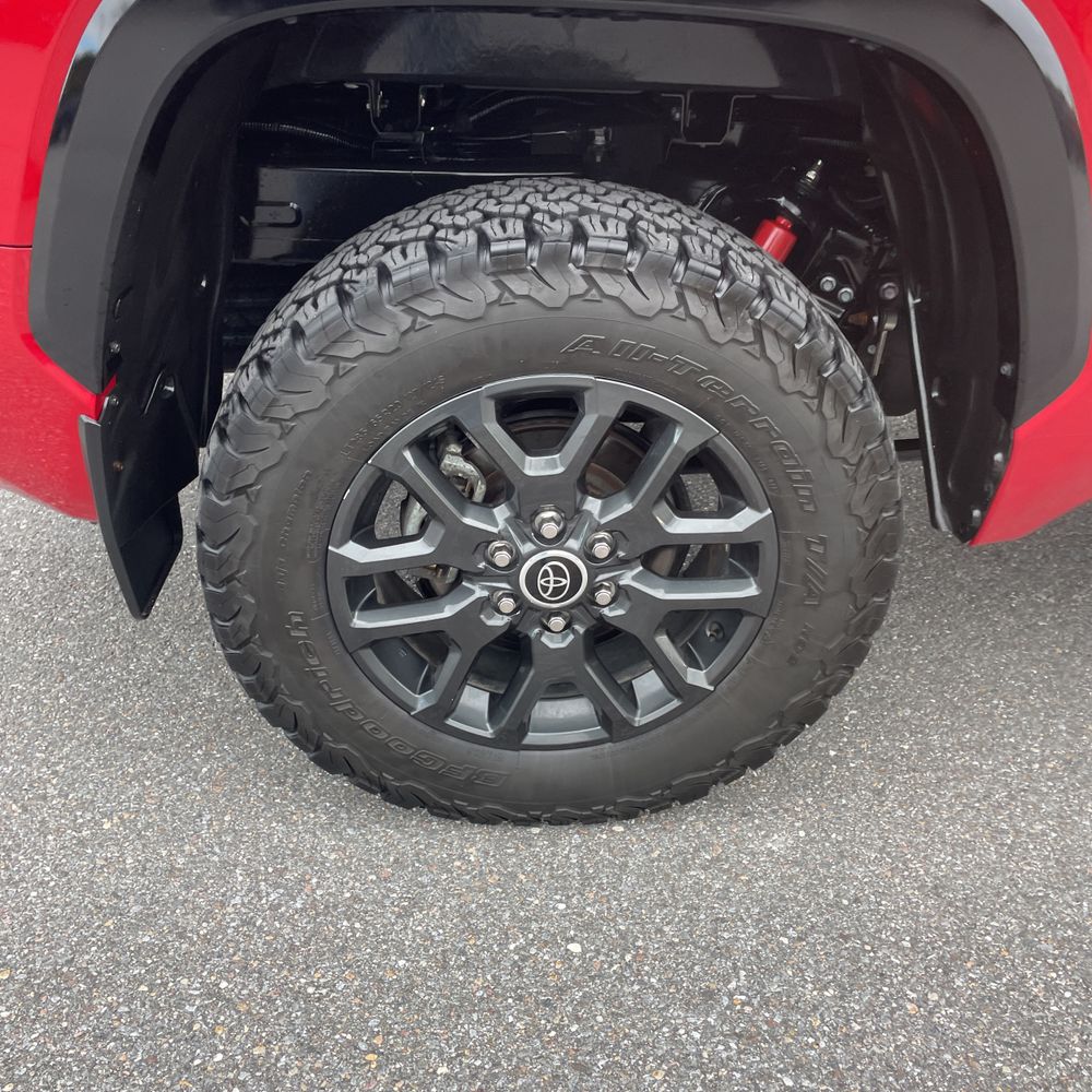 2023 Toyota Tundra Platinum HV