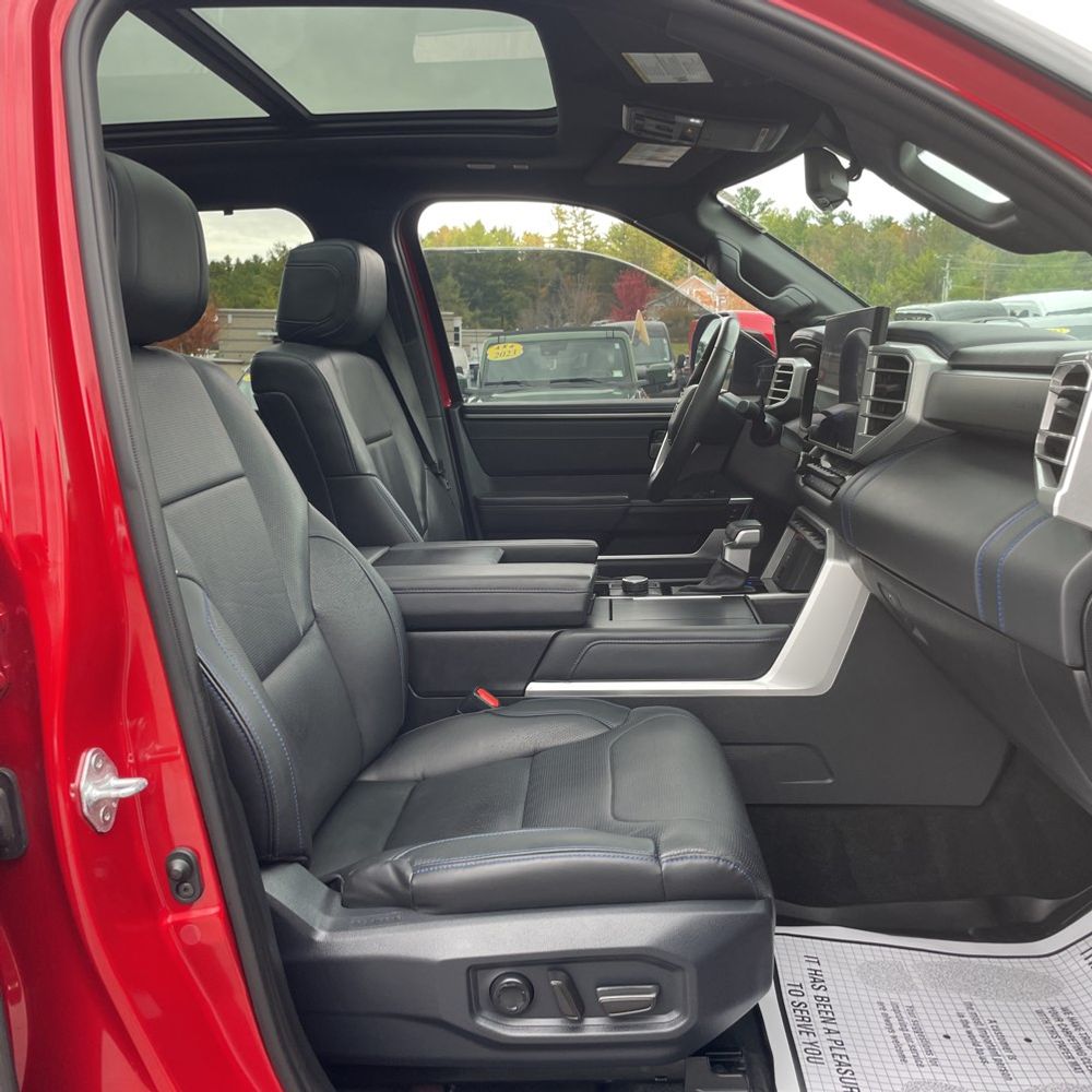 2023 Toyota Tundra Platinum HV