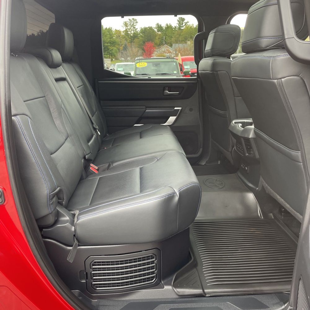 2023 Toyota Tundra Platinum HV
