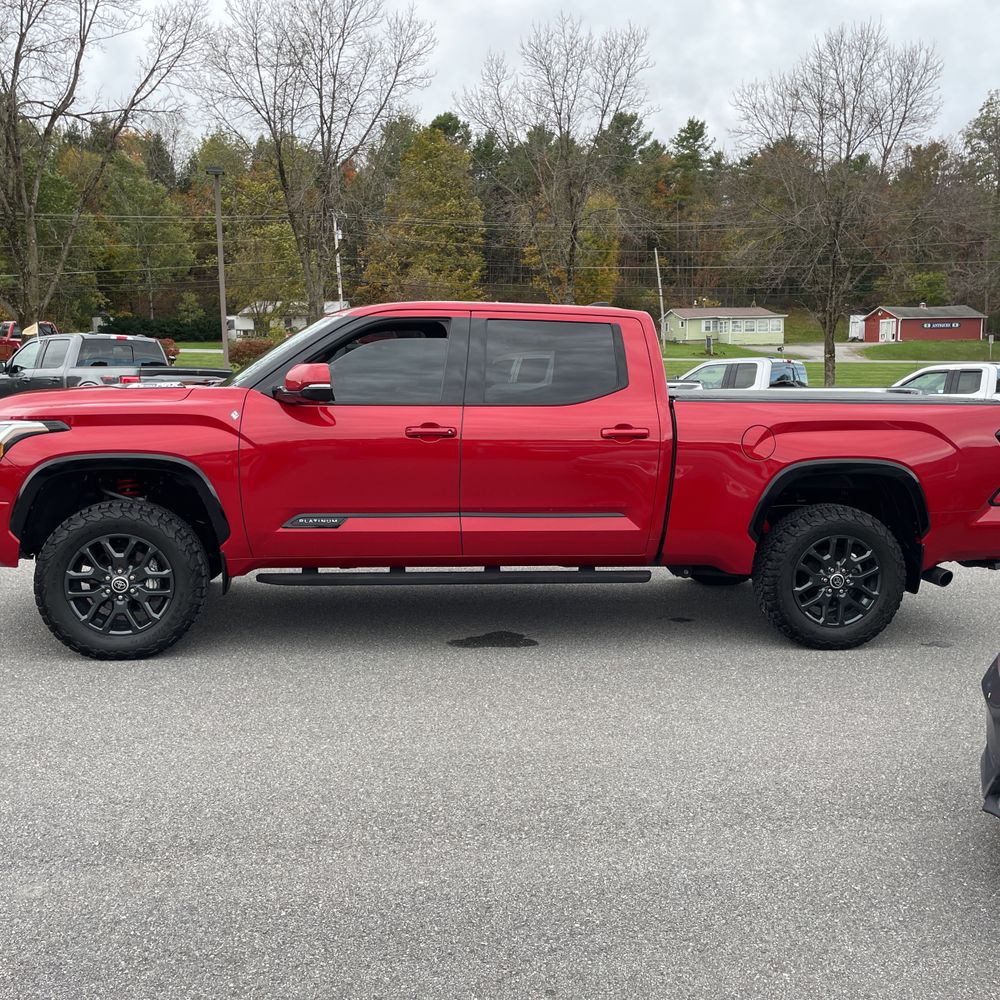 2023 Toyota Tundra Platinum HV