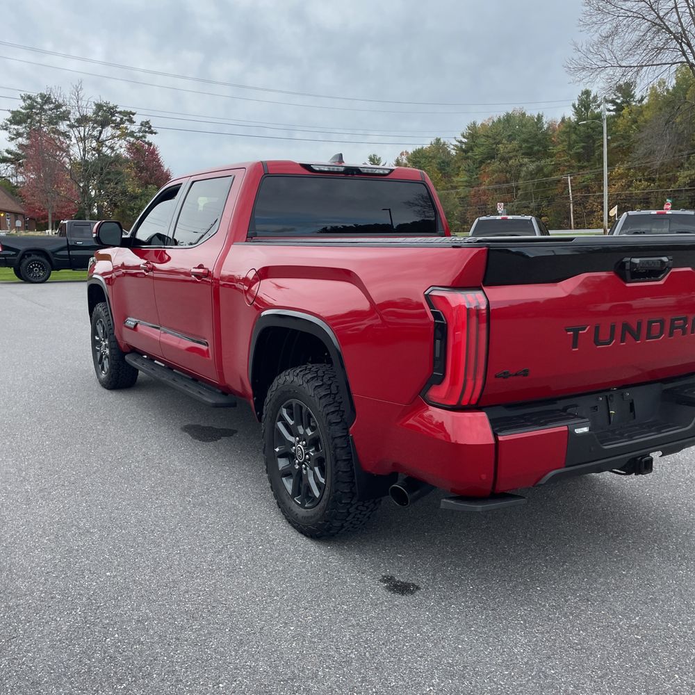 2023 Toyota Tundra Platinum HV