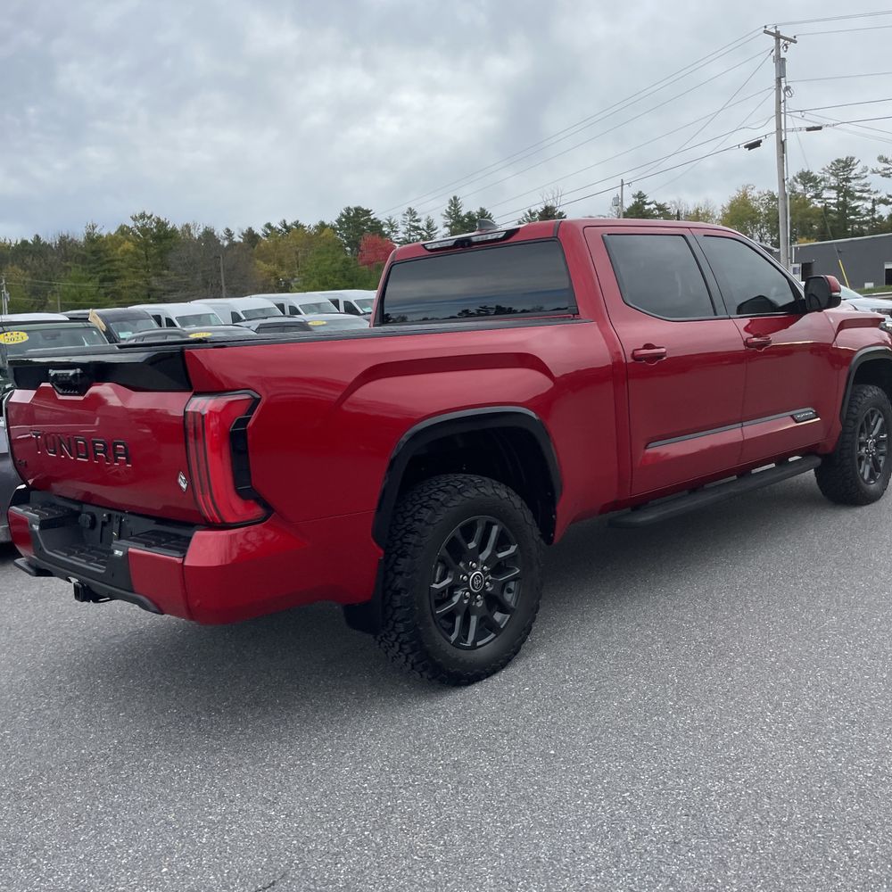 2023 Toyota Tundra Platinum HV