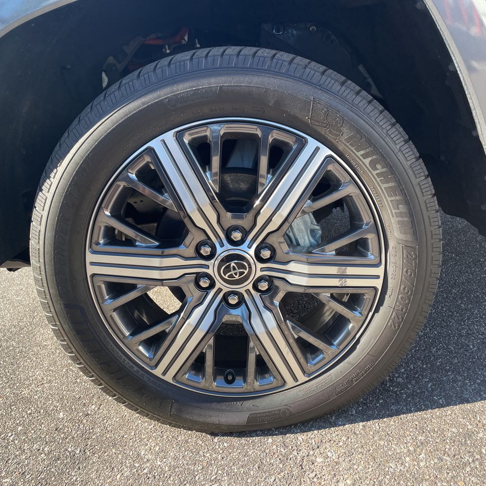 2023 Toyota Tundra Capstone HV