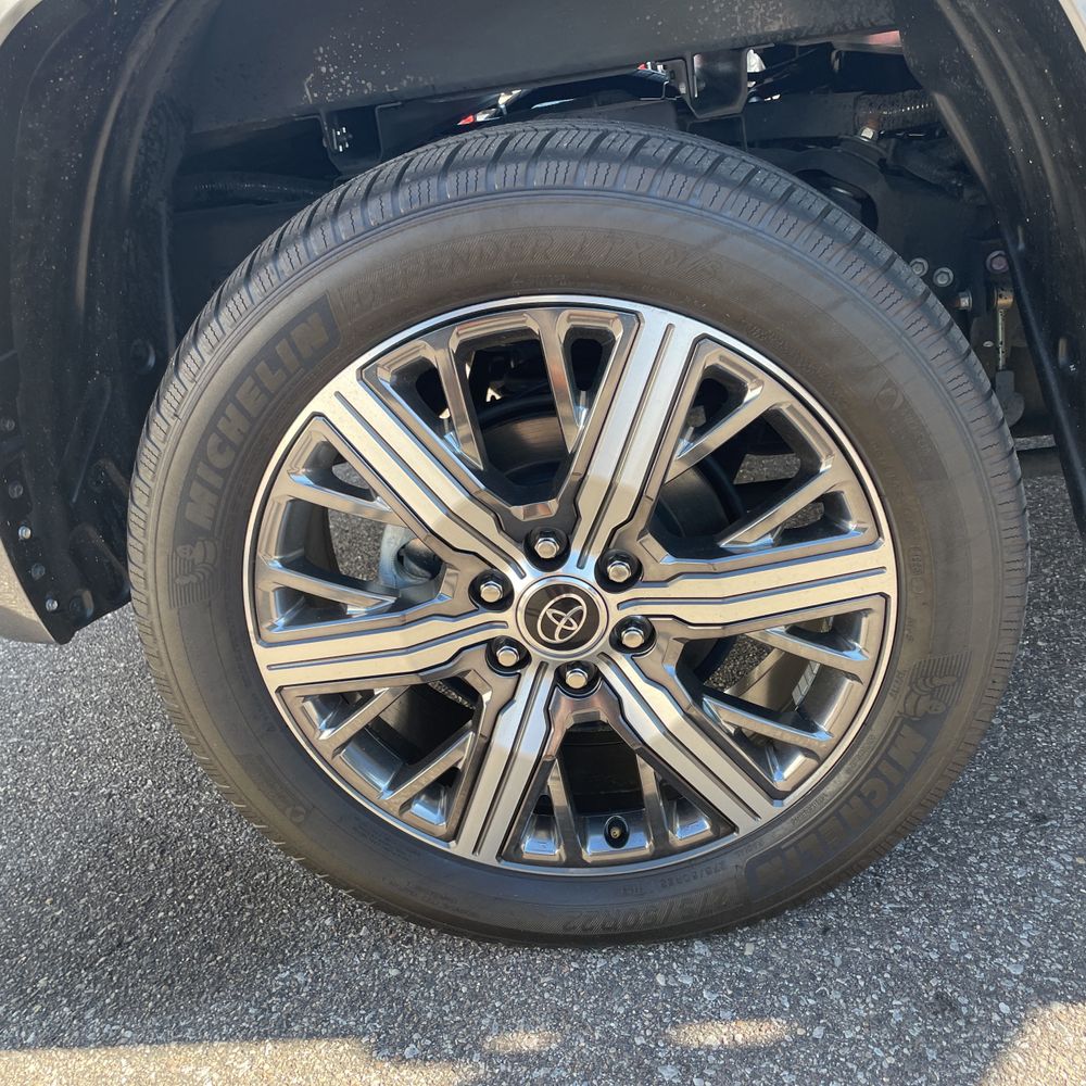 2023 Toyota Tundra Capstone HV