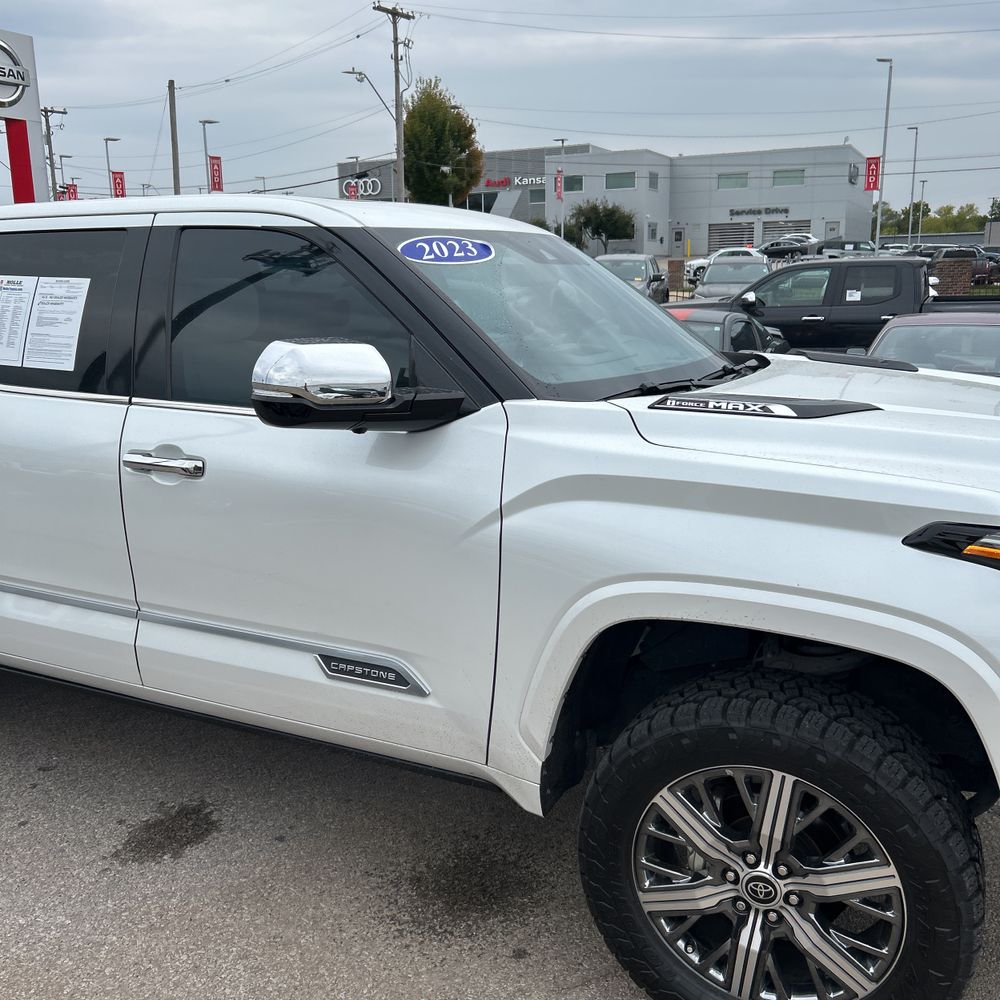 2023 Toyota Tundra Capstone HV