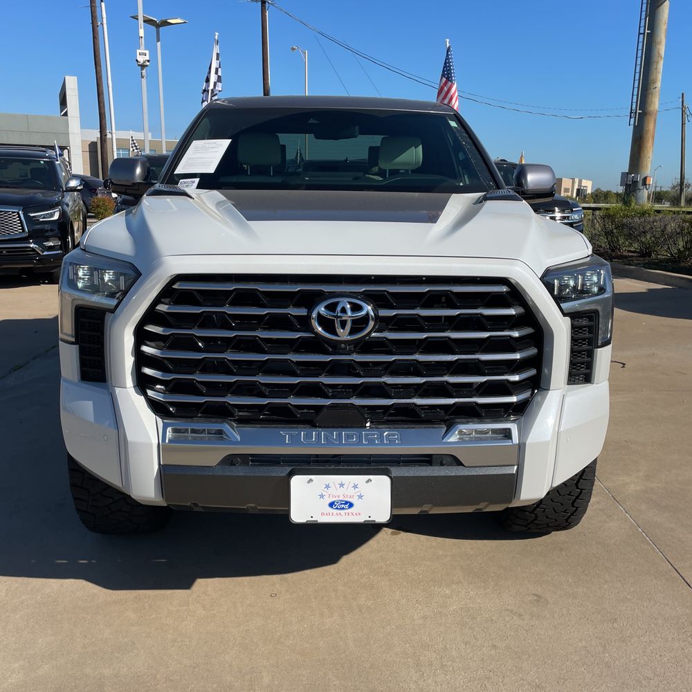 2024 Toyota Tundra Capstone HV