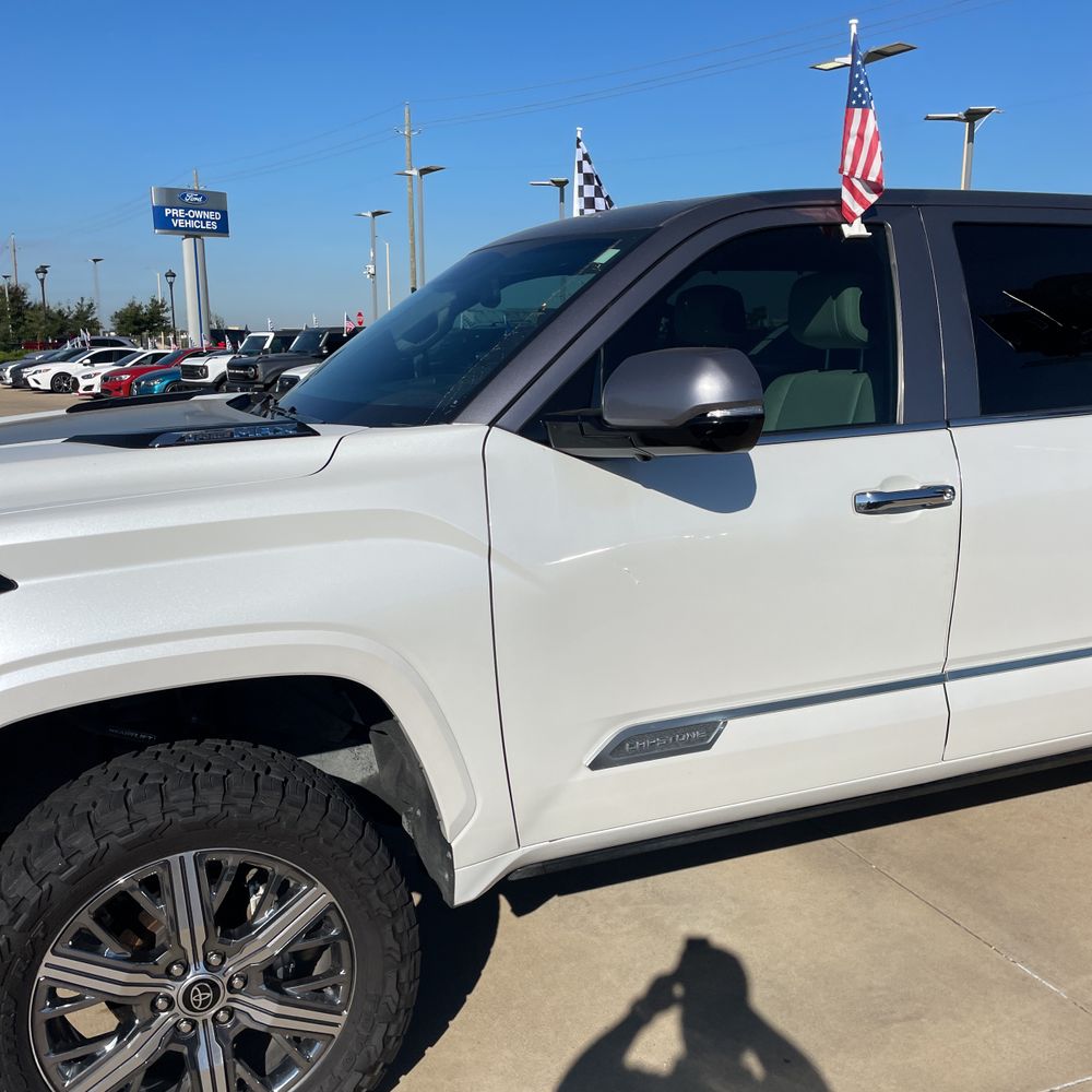 2024 Toyota Tundra Capstone HV
