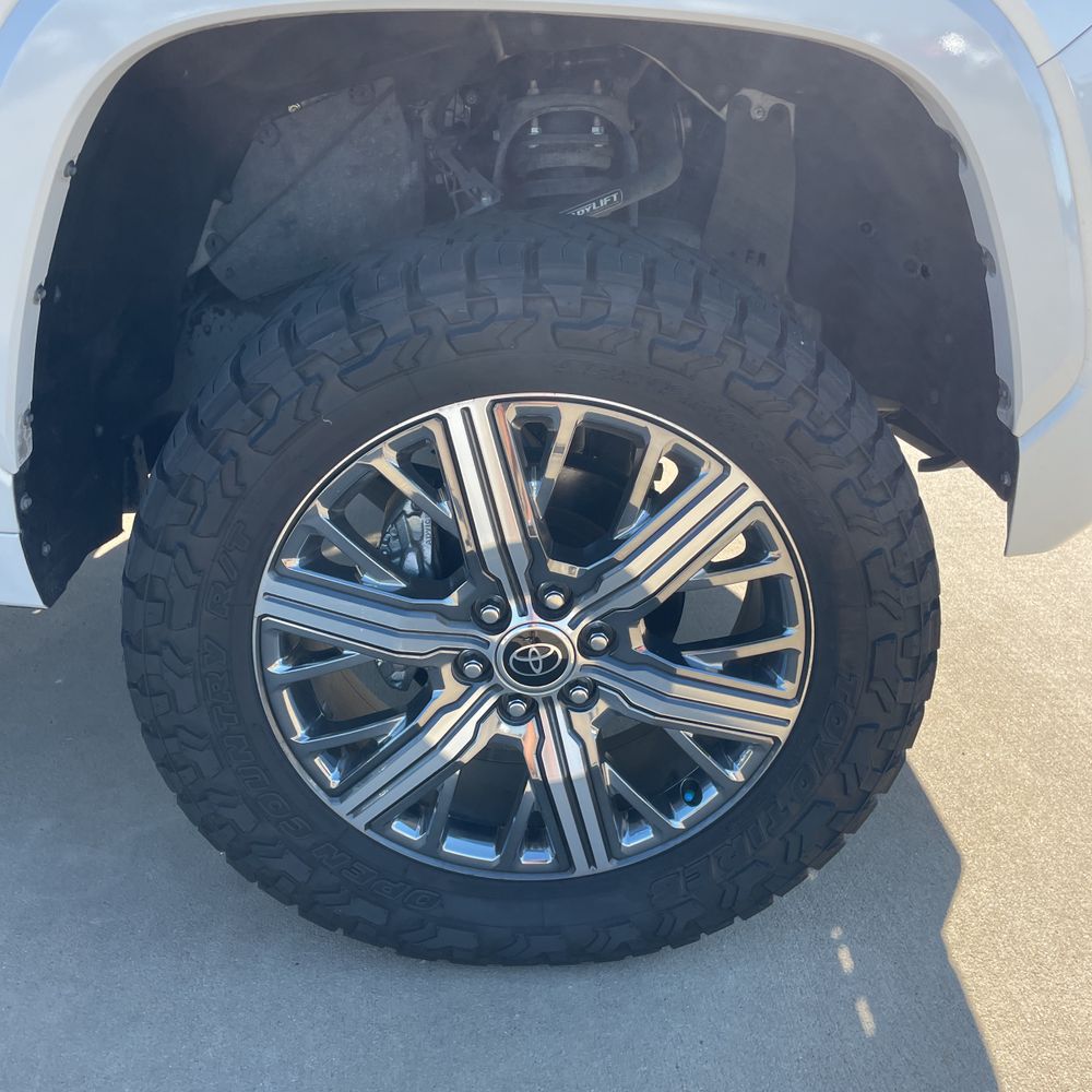 2024 Toyota Tundra Capstone HV