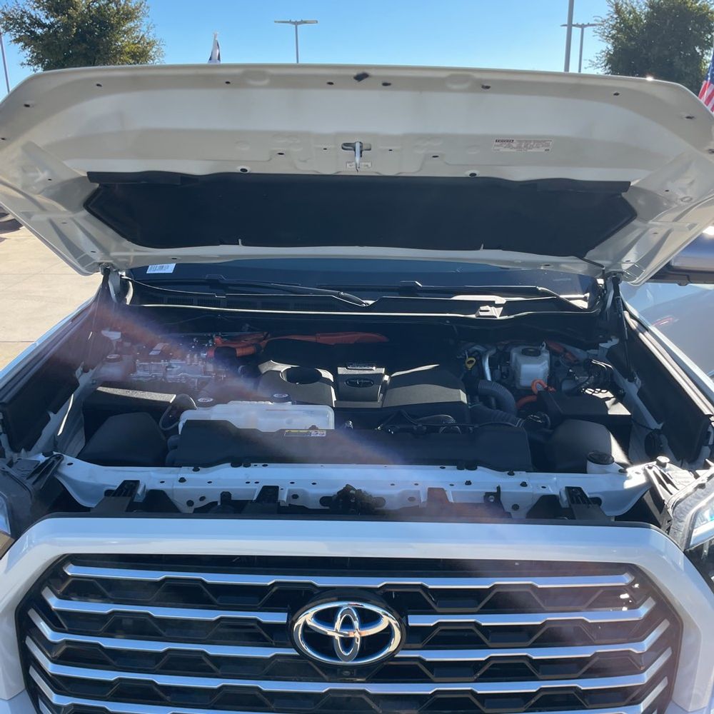2024 Toyota Tundra Capstone HV