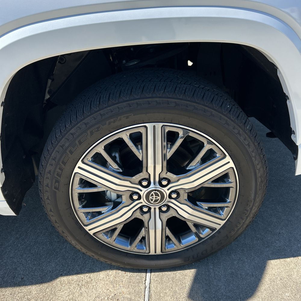 2023 Toyota Tundra Capstone HV
