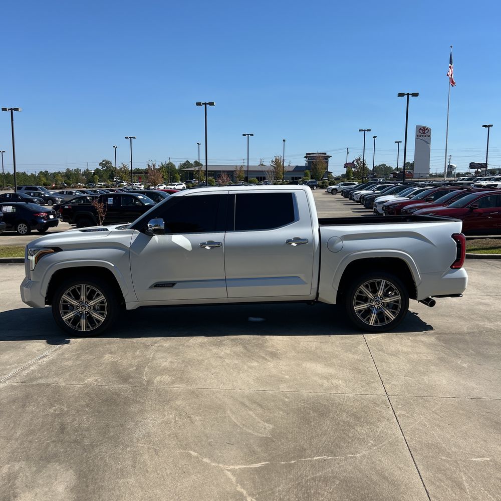 2023 Toyota Tundra Capstone HV