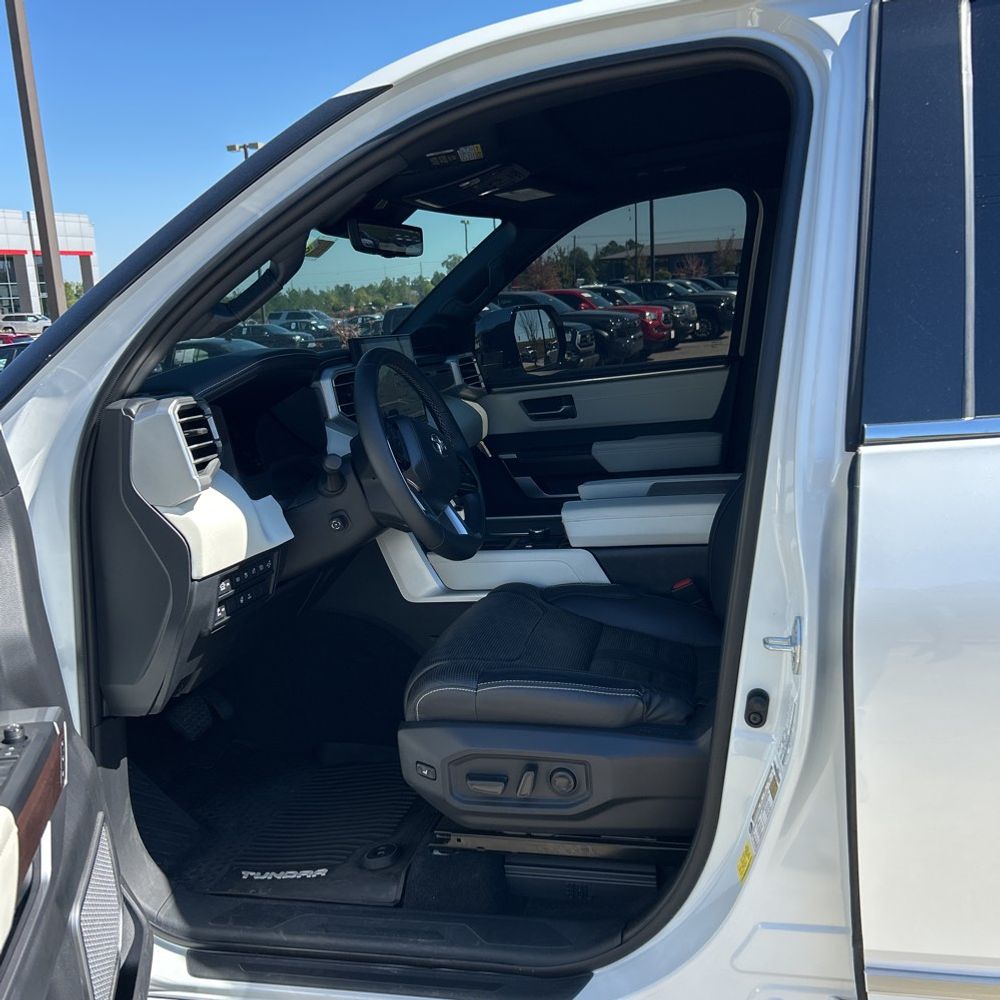 2023 Toyota Tundra Capstone HV