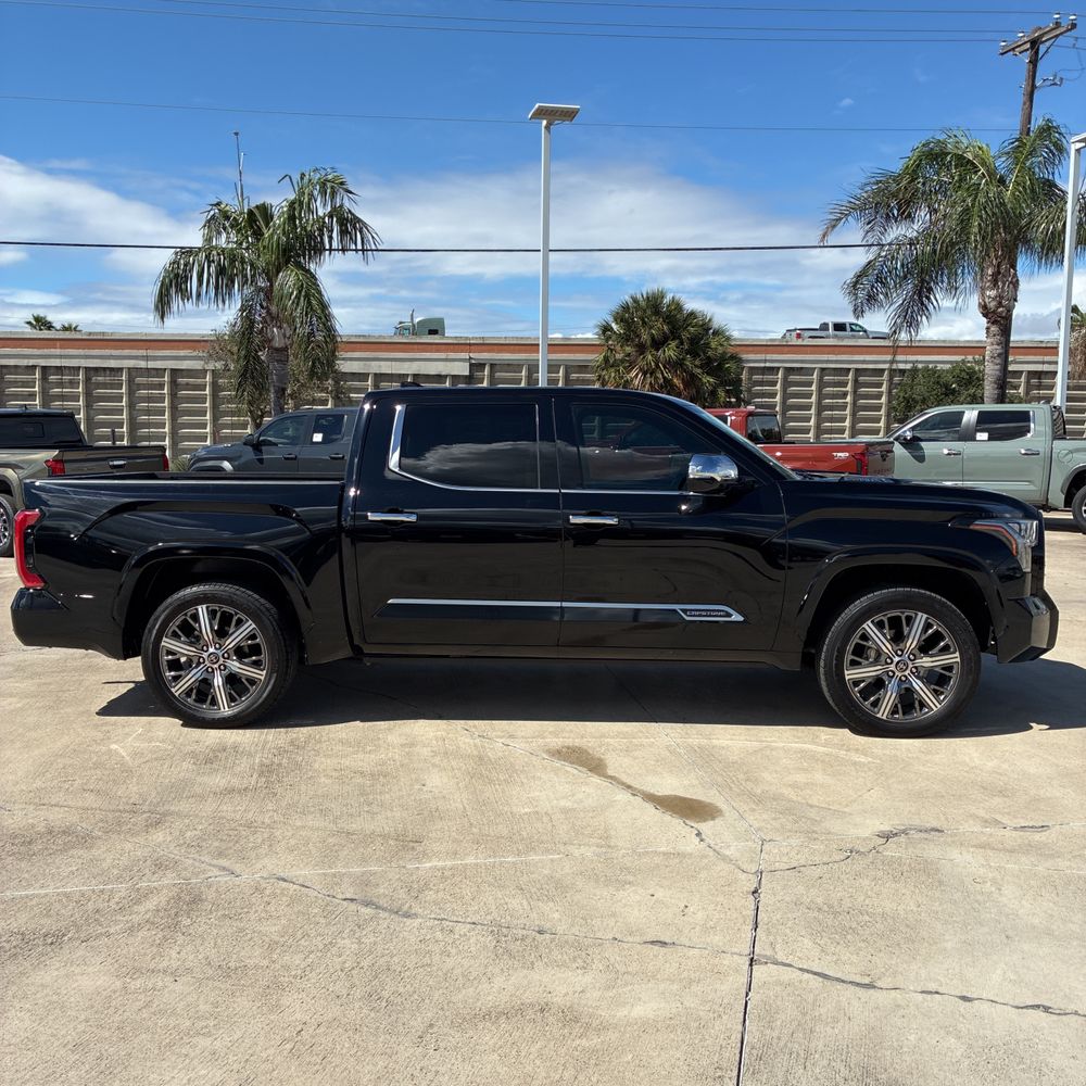 2022 Toyota Tundra Capstone HV