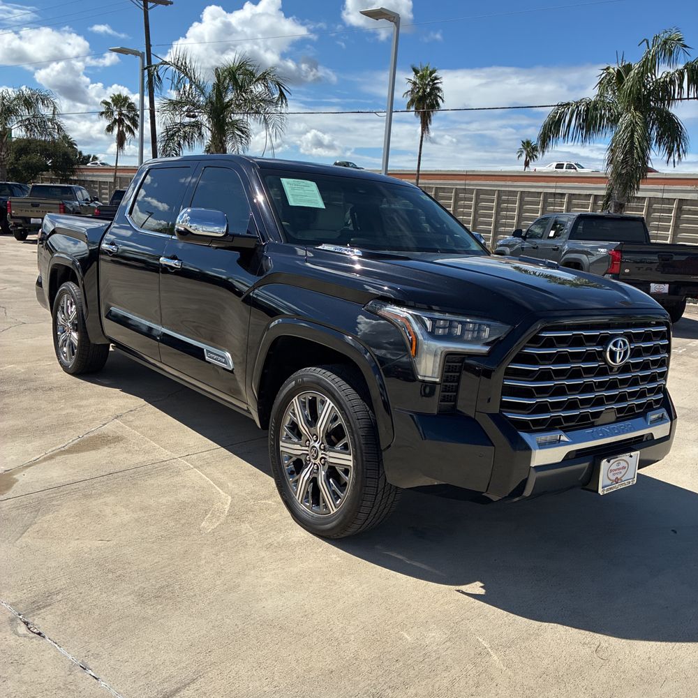 2022 Toyota Tundra Capstone HV