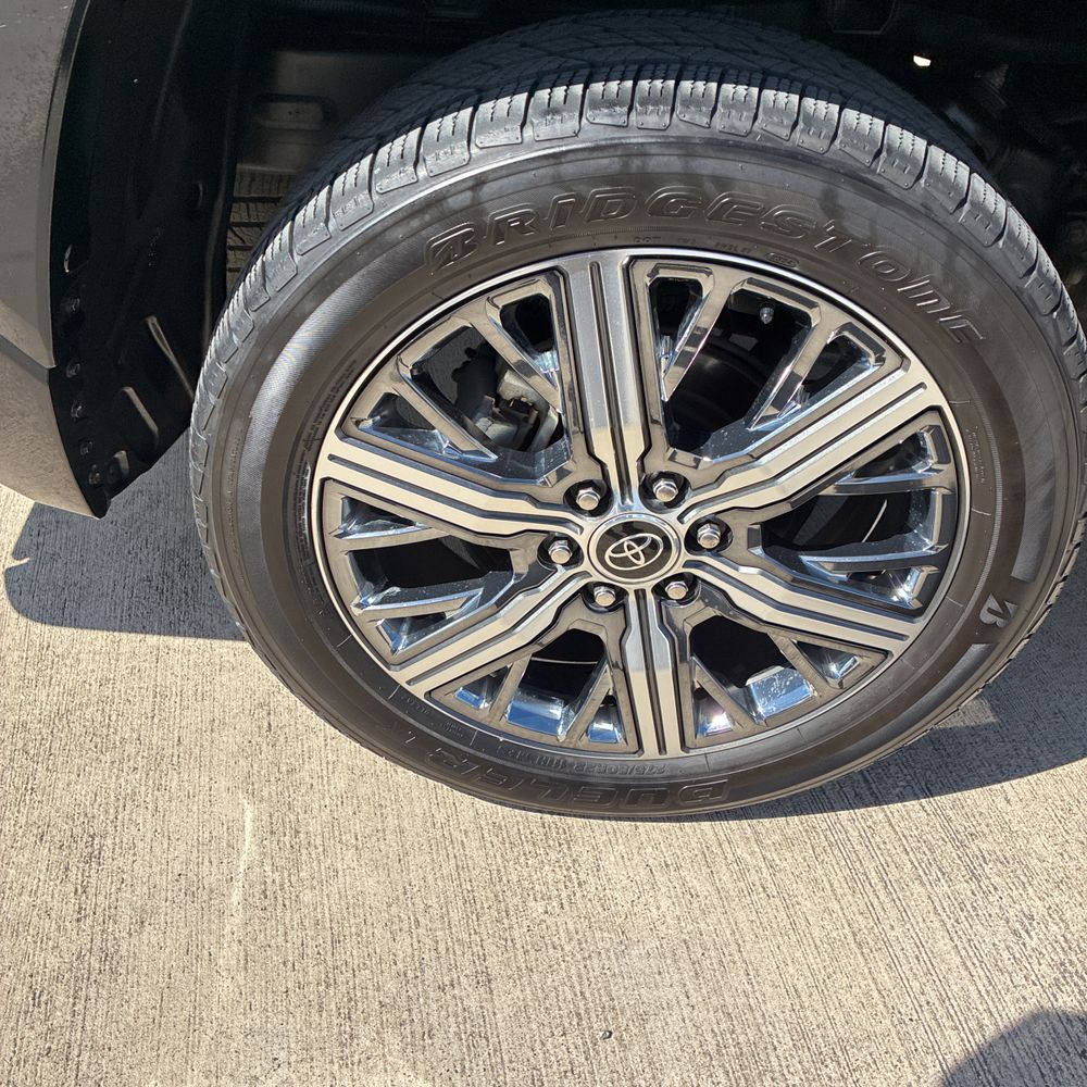 2022 Toyota Tundra Capstone HV