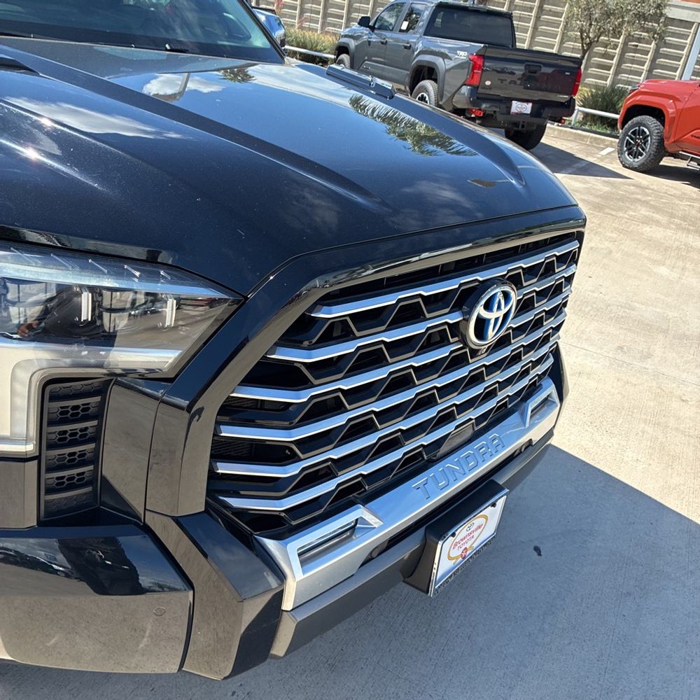 2022 Toyota Tundra Capstone HV