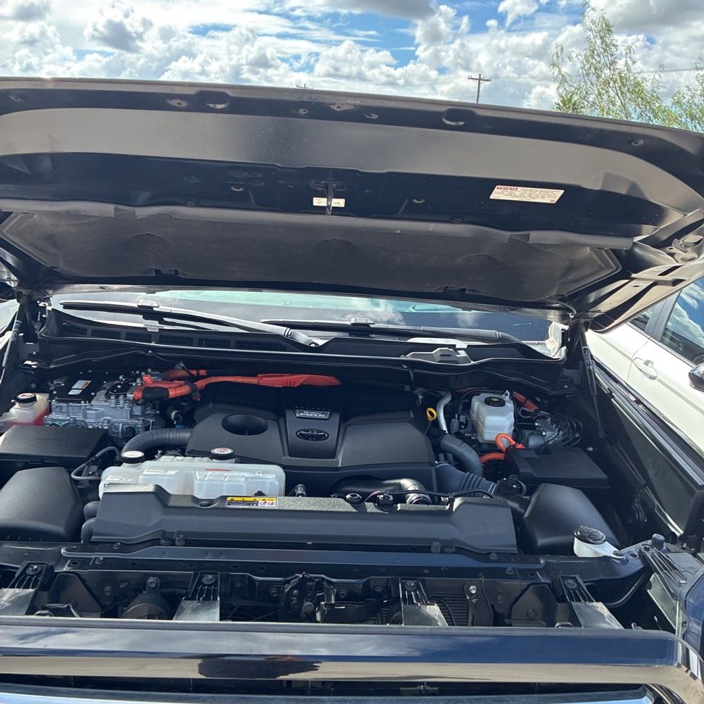 2022 Toyota Tundra Capstone HV