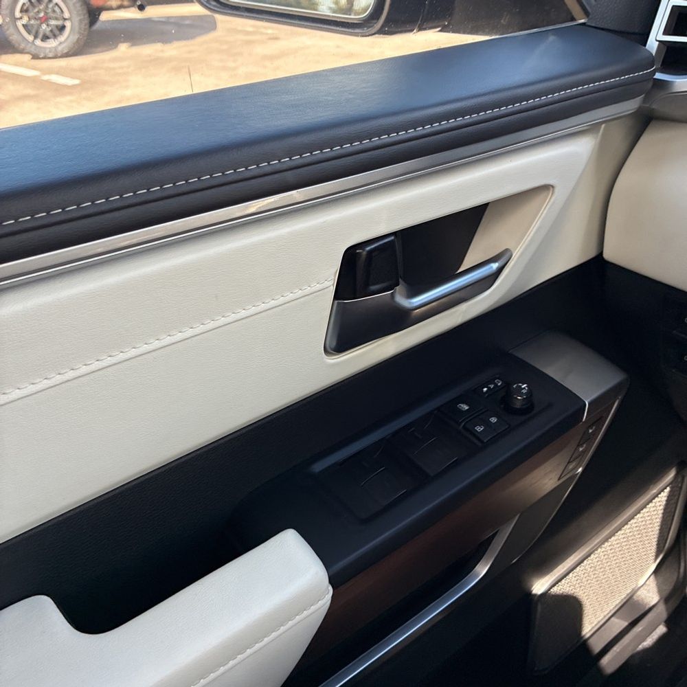 2022 Toyota Tundra Capstone HV