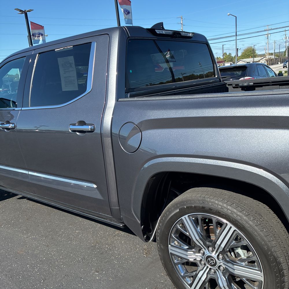2023 Toyota Tundra Capstone HV