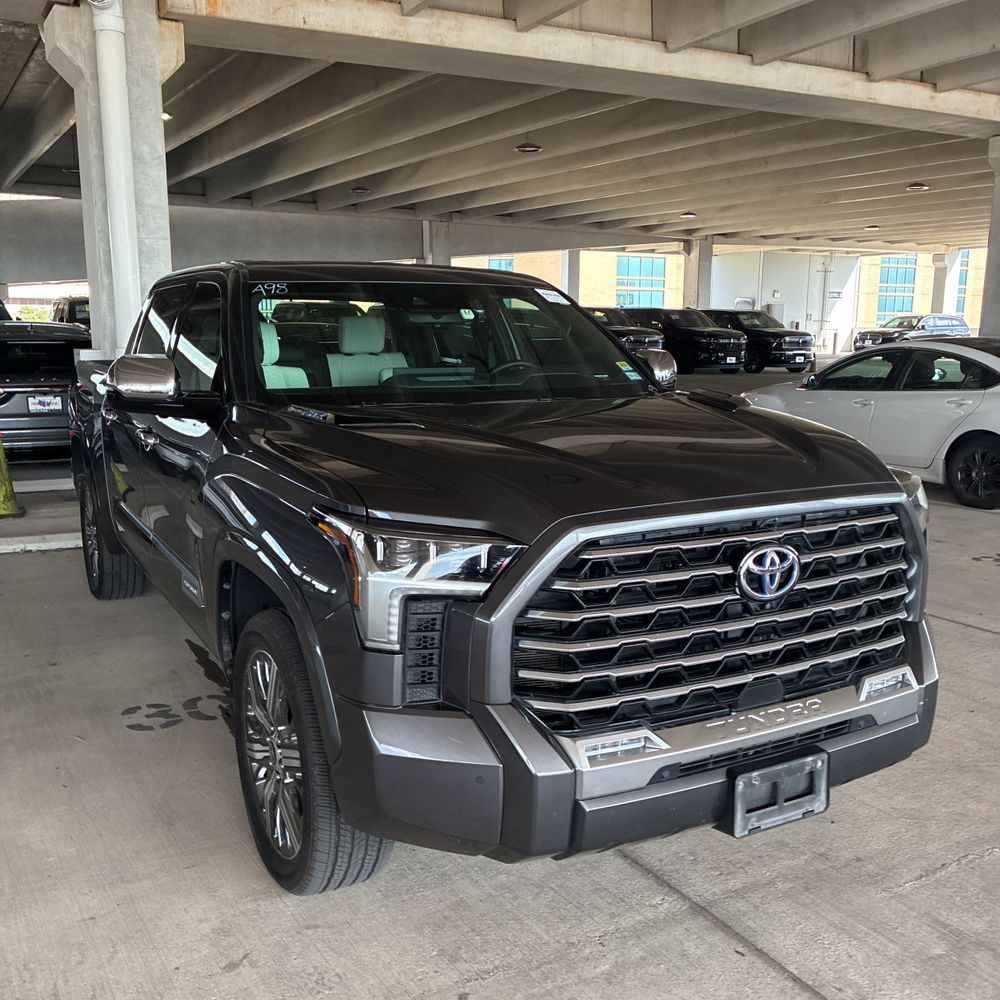 2023 Toyota Tundra Capstone HV