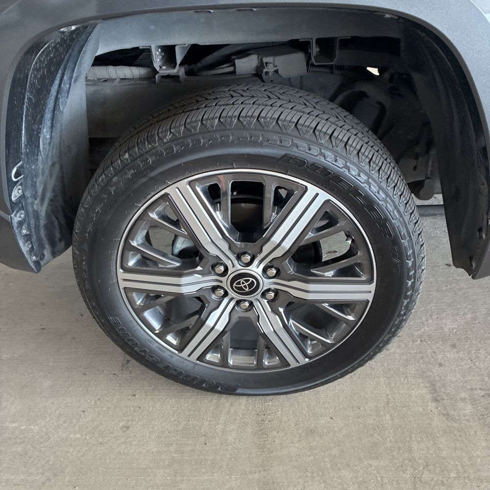 2023 Toyota Tundra Capstone HV