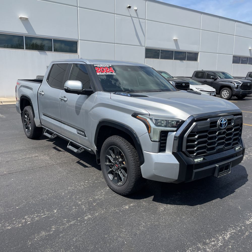 2024 Toyota Tundra Platinum HV