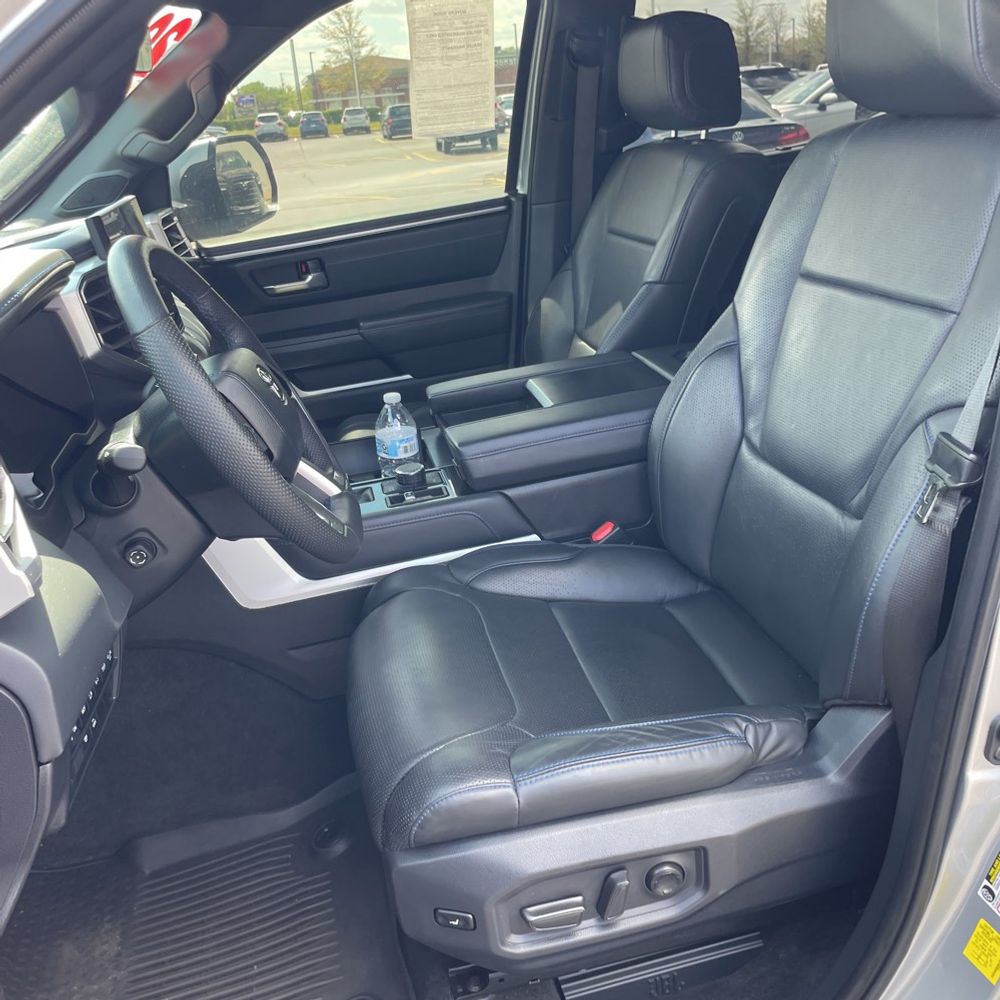 2024 Toyota Tundra Platinum HV