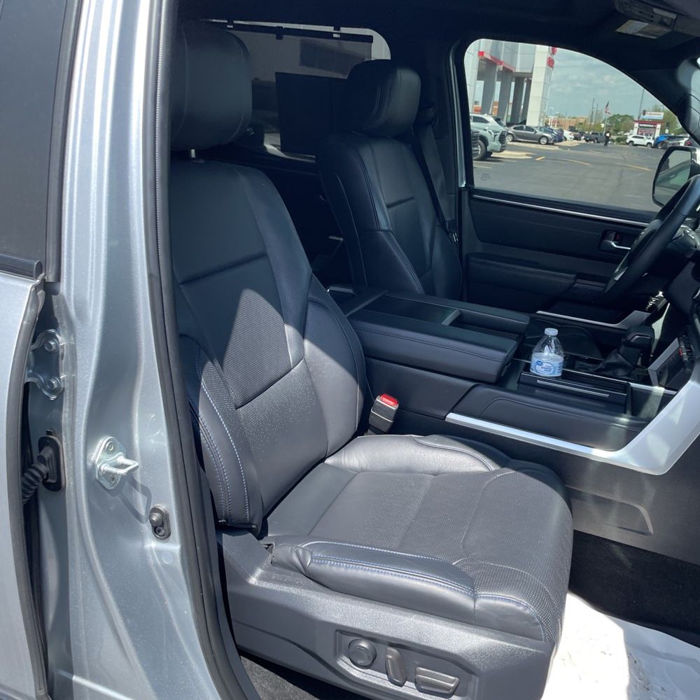 2024 Toyota Tundra Platinum HV
