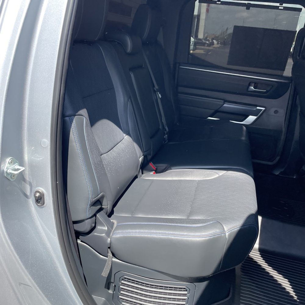 2024 Toyota Tundra Platinum HV