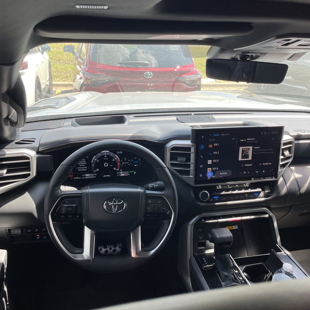 2024 Toyota Tundra Platinum HV