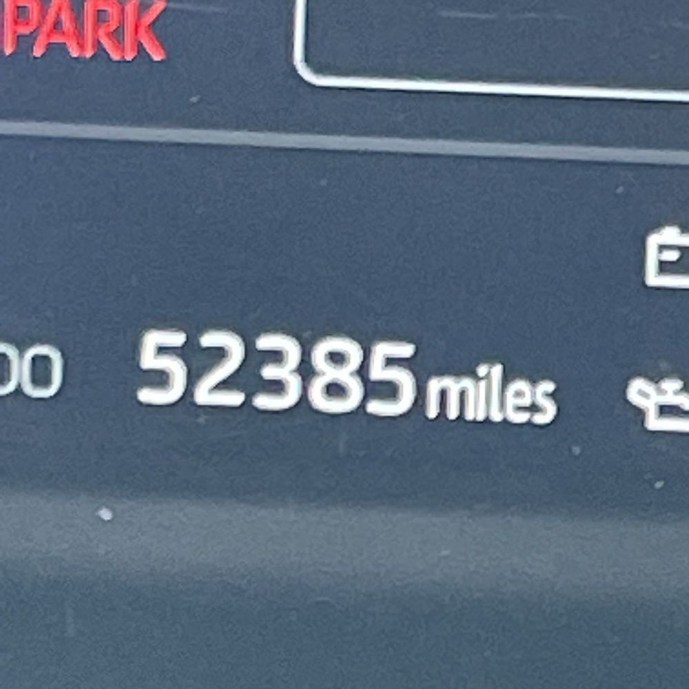 2024 Toyota Tundra Platinum HV