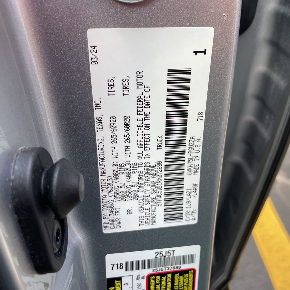 2024 Toyota Tundra Platinum HV