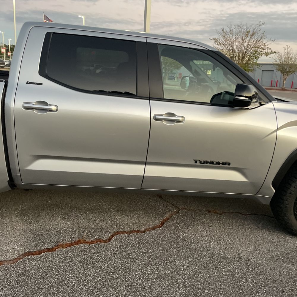 2025 Toyota Tundra Limited HV