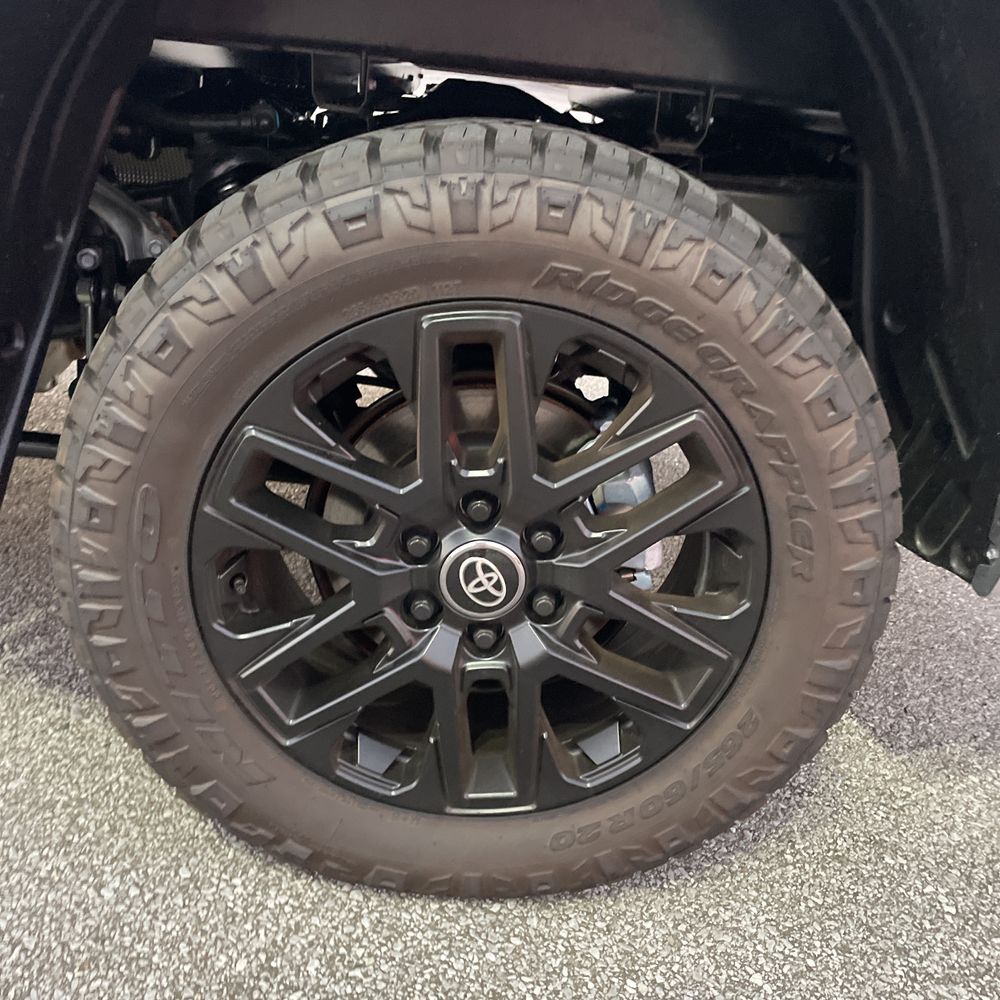 2025 Toyota Tundra Limited HV