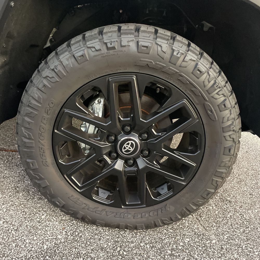 2025 Toyota Tundra Limited HV