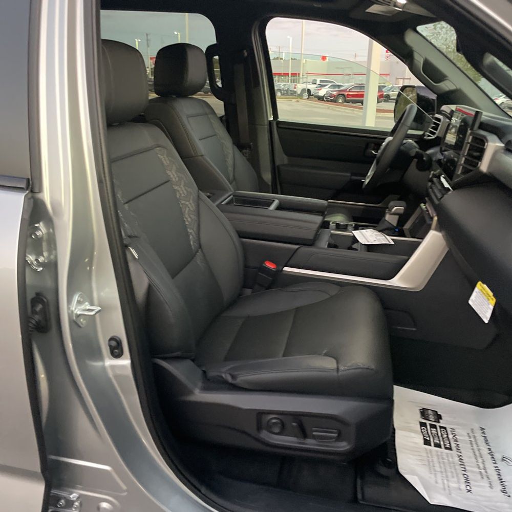2025 Toyota Tundra Limited HV