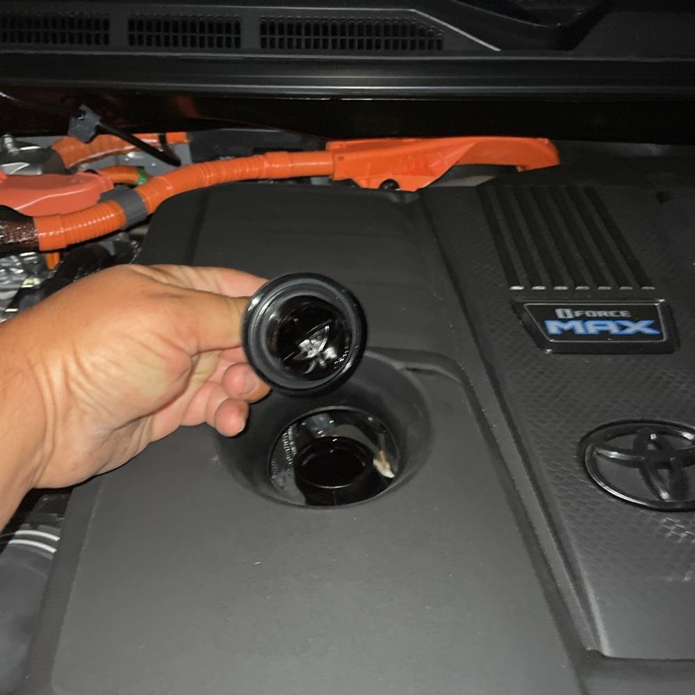 2025 Toyota Tundra Limited HV