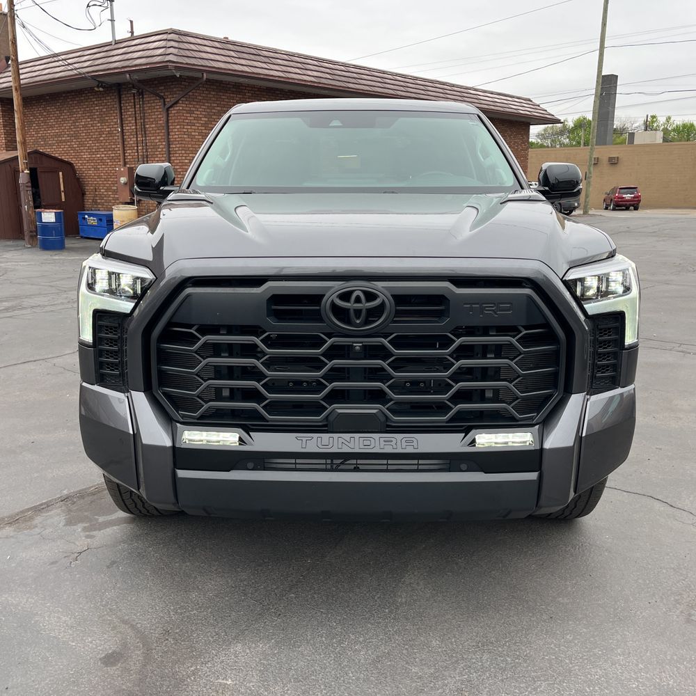 2024 Toyota Tundra Limited HV