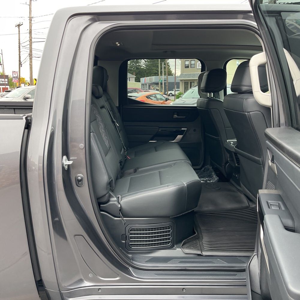 2024 Toyota Tundra Limited HV